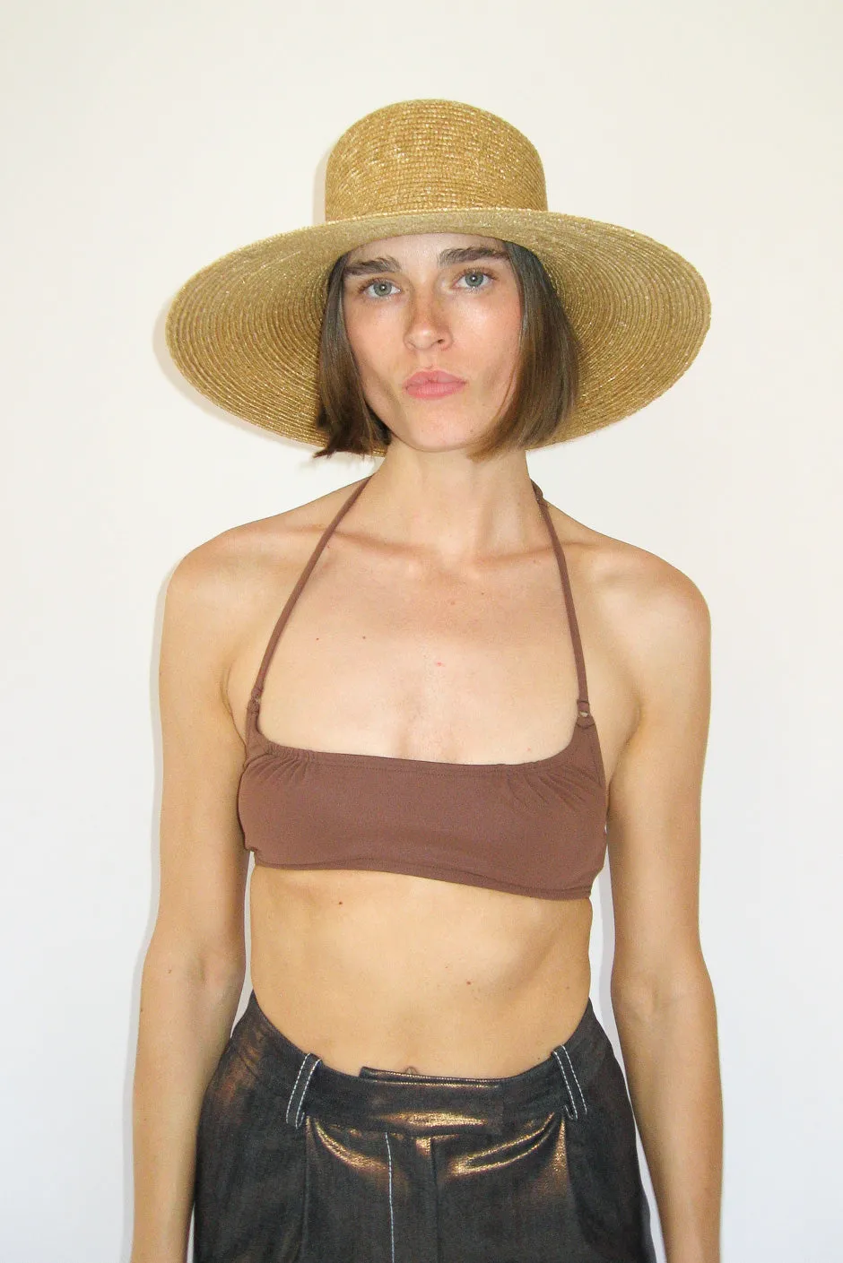 Medium Brim Flat Top Hat in Sand Straw