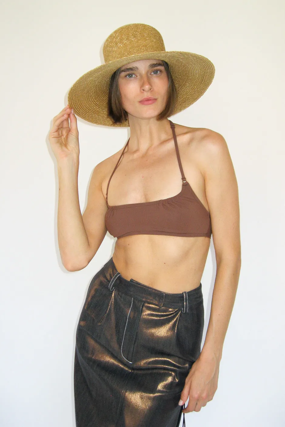Medium Brim Flat Top Hat in Sand Straw